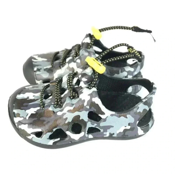 Boy water shoes size  5-6 - Picture 3 of 7